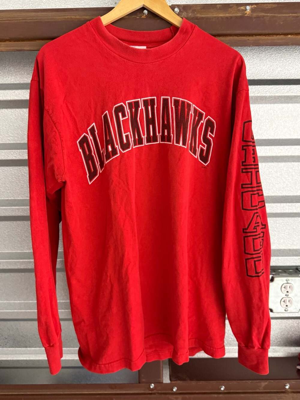 Vintage Pro Player Chicago Blackhawks Red Long Sleeve T-Shirt